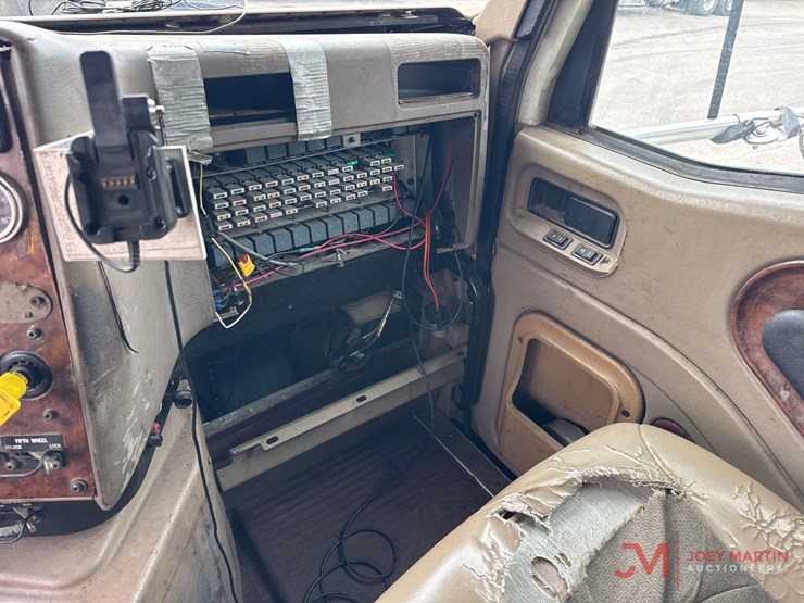 2005-international-9400i-image-29