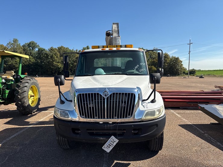 2004-international-durastar-4300-image-2