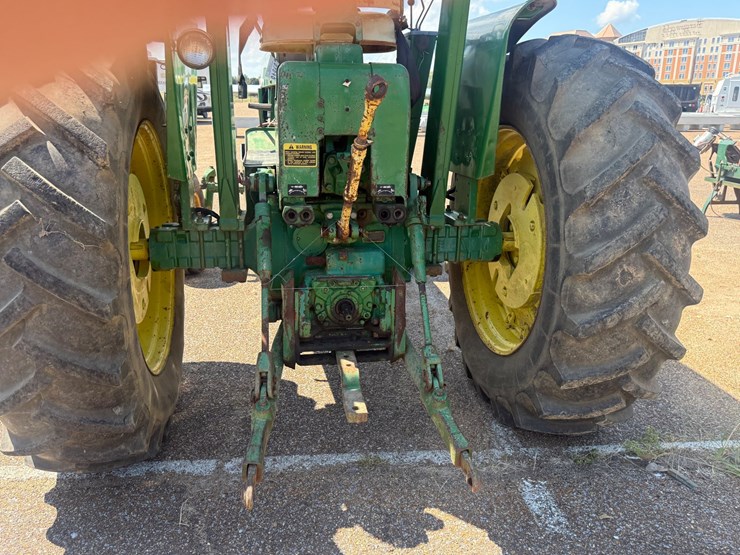 john-deere-4020-image-12