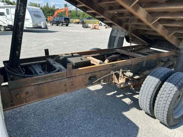 2008-ford-f550-image-32