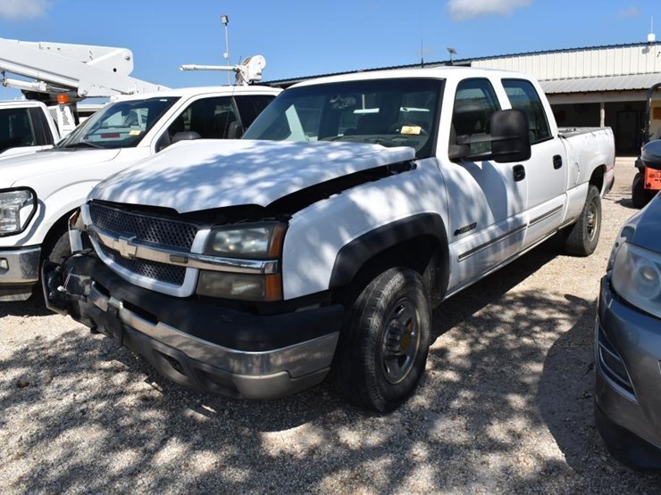 2003-chevrolet-1500-image-1