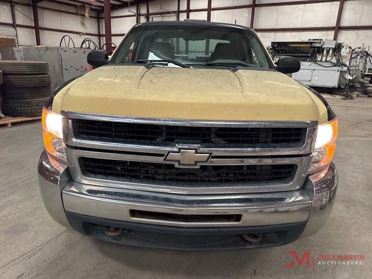 2009-chevrolet-silverado-2500-image-8