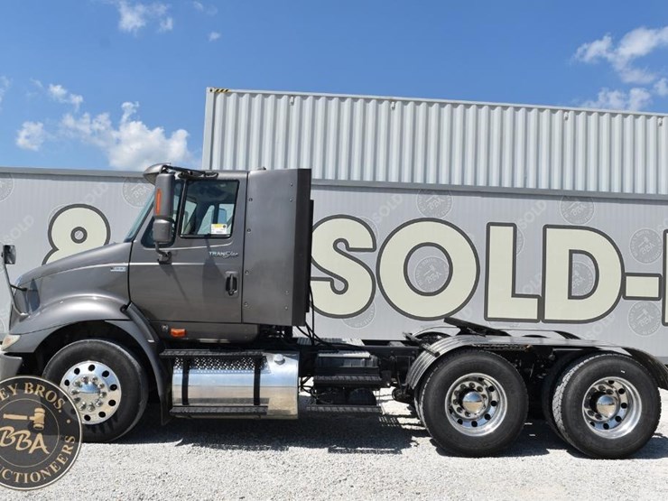 2013-international-transtar-8600-image-3
