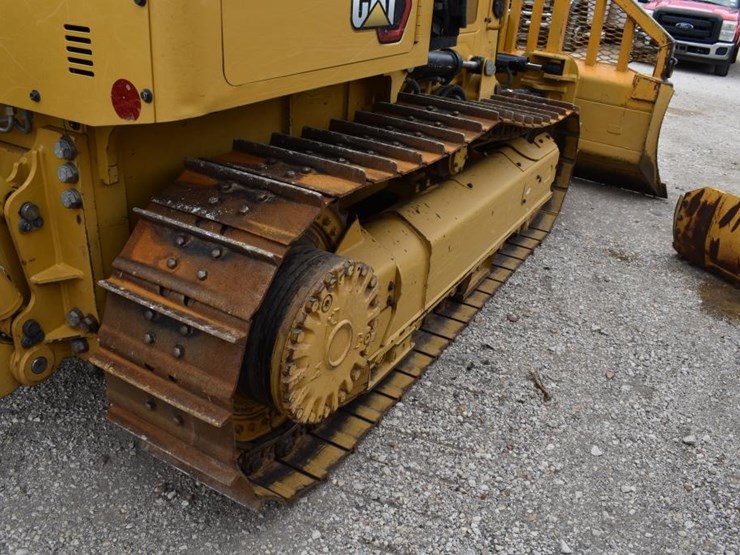 caterpillar-d1-image-8