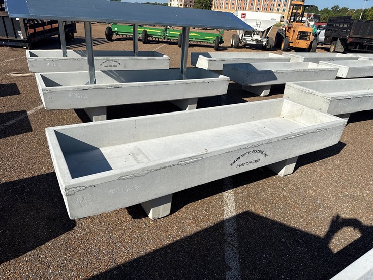 #9616-•-3’-x-10’-trough-image-1