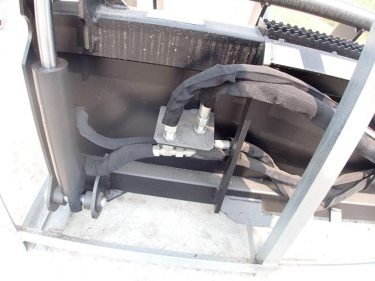 unused-greatbear-78-in.-heavy-root-grapple-rake-image-15