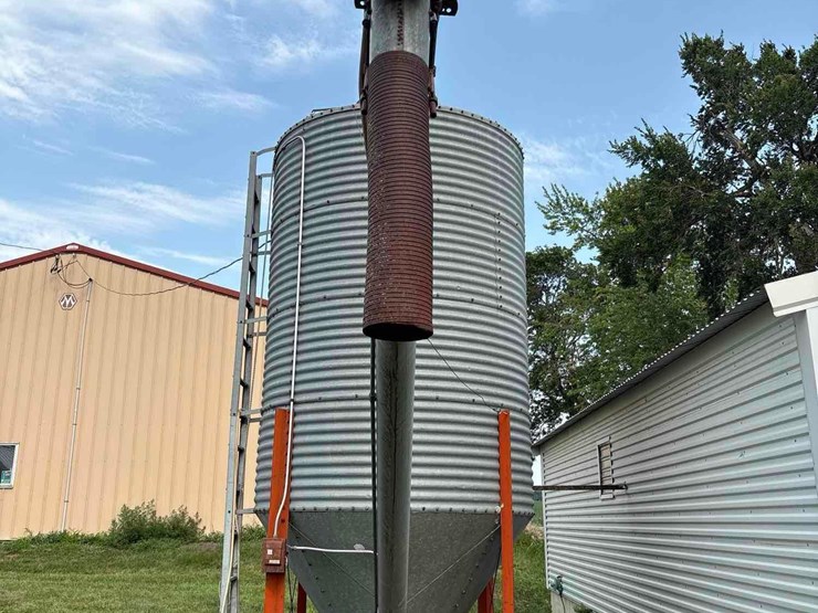 8-ton-bulk-bin/auger-image-4