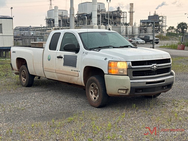 2007-chevrolet-2500-image-1