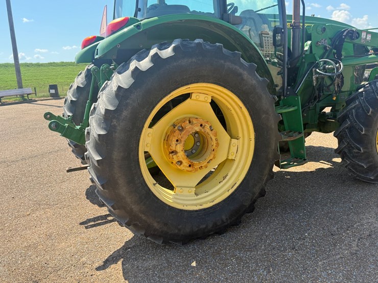 john-deere-5200-image-24