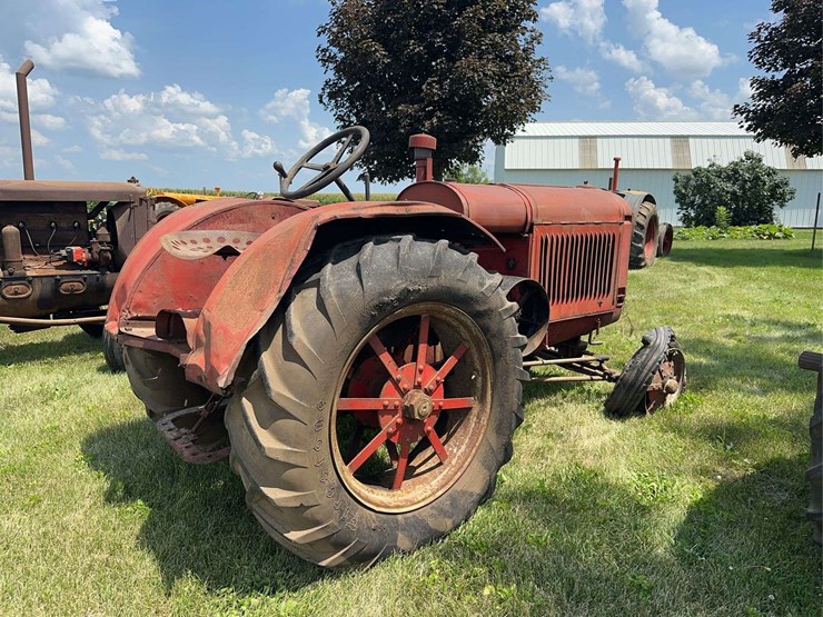 mccormick-deering-10-20-image-5