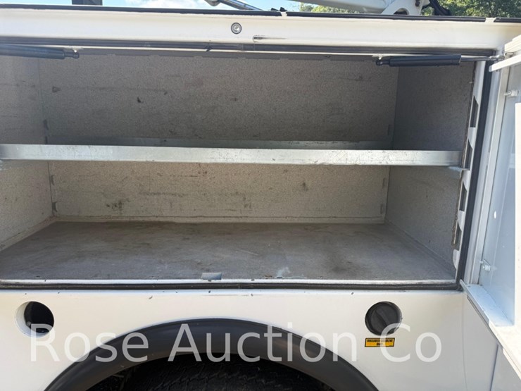 2019-ford-f550-4x4-mechanics-truck-imt-11ft-body-7,500-crane-(new-kent,-va)-image-11