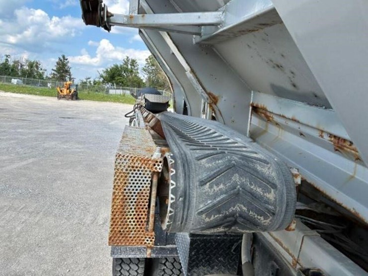 2005-mack-700-t/a-t/a-stone-slinger-truck-1m2ag11c-image-67