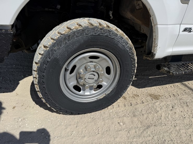 2018-ford-f350-image-9