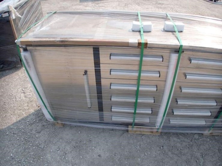 unused-steelman-10-ft-garage-cabinet-work-bench-image-7