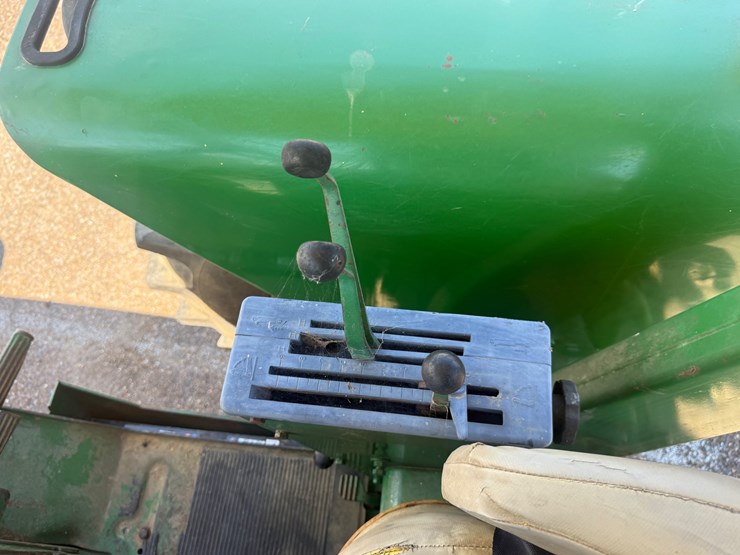 john-deere-4020-image-33