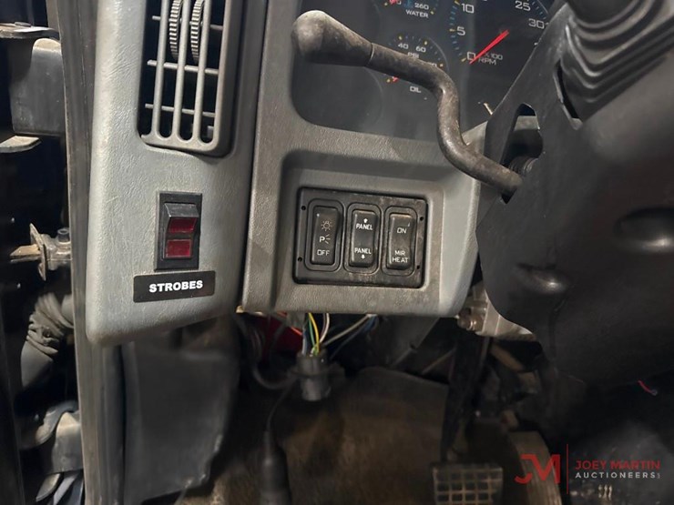 2007-international-durastar-4200-image-34