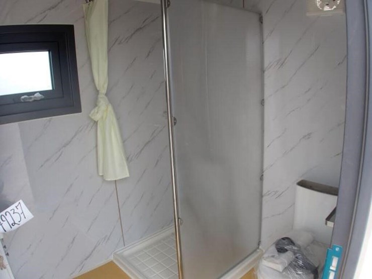 unused-bastone-portable-restroom-image-17
