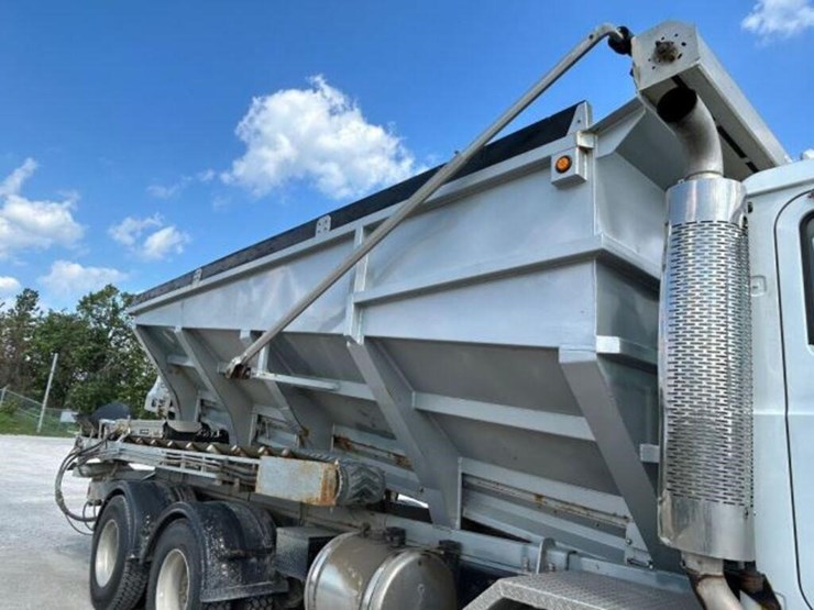 2005-mack-700-t/a-t/a-stone-slinger-truck-1m2ag11c-image-64