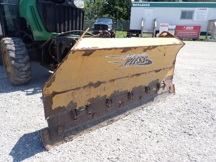 john-deere-3520-image-44