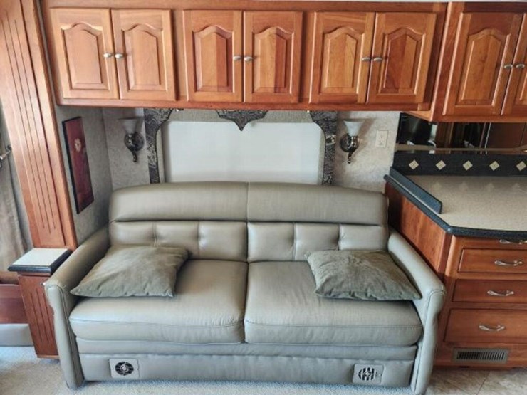 2006-allegro-bus-class-a-motorhome-400abus0d6j0072-image-39