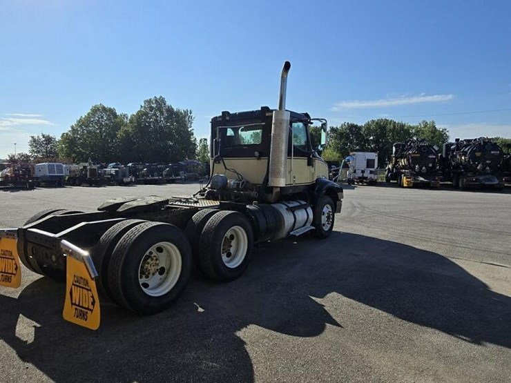 2003-caterpillar-c12-image-2