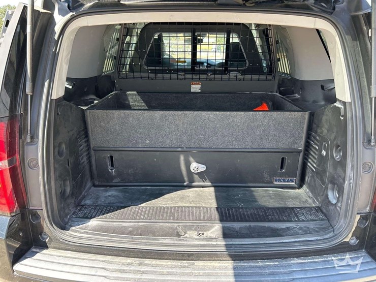 2016-chevrolet-tahoe-image-22