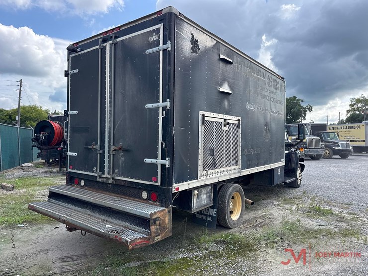 2006-chevrolet-c4500-box-truck-image-3