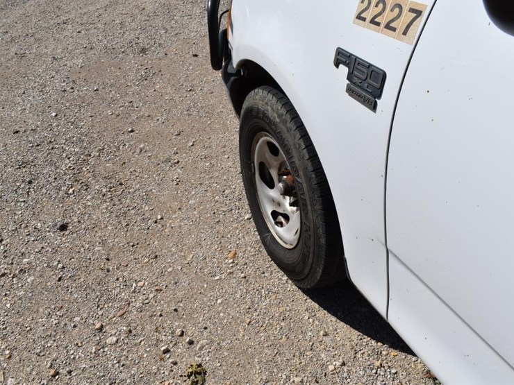 2004-ford-f150-image-13