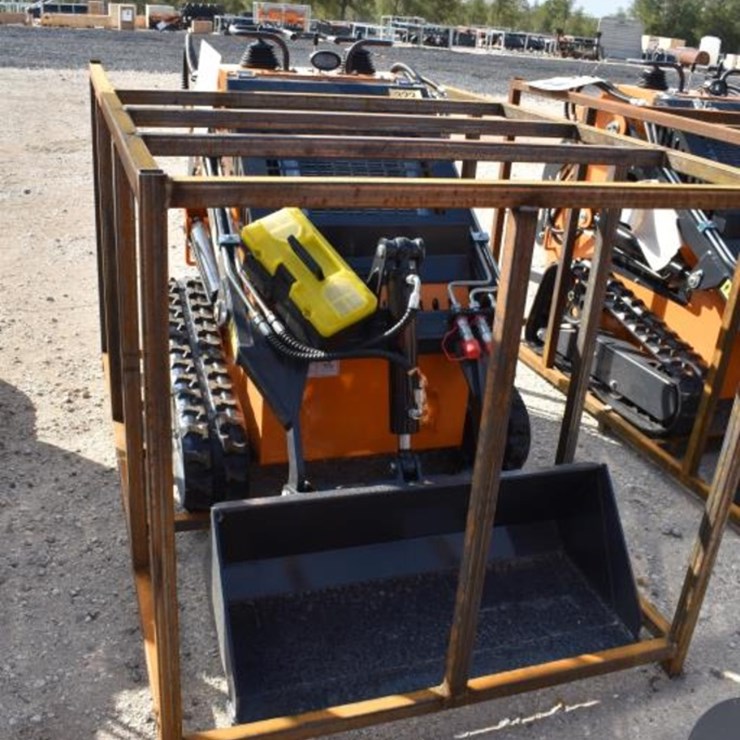 LHR-HT380 Q1 MINI SKID STEER (SERIAL # NOT FOUND) (K)