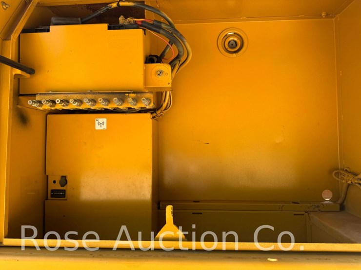 caterpillar-318-image-20