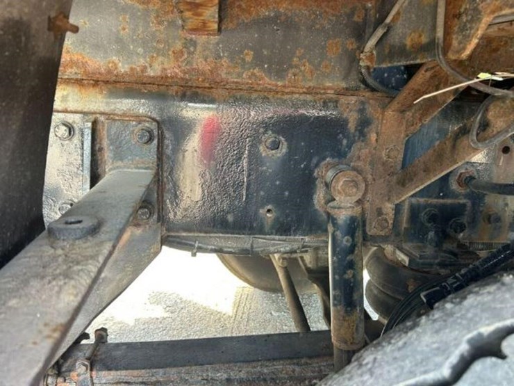 2001-kenworth-t800-image-59