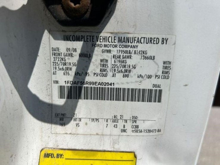 2009-ford-f550-image-13