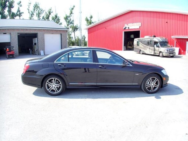 2012-mercedes-benz-s350-bluetec-4matic-awd-sedan-w-image-4