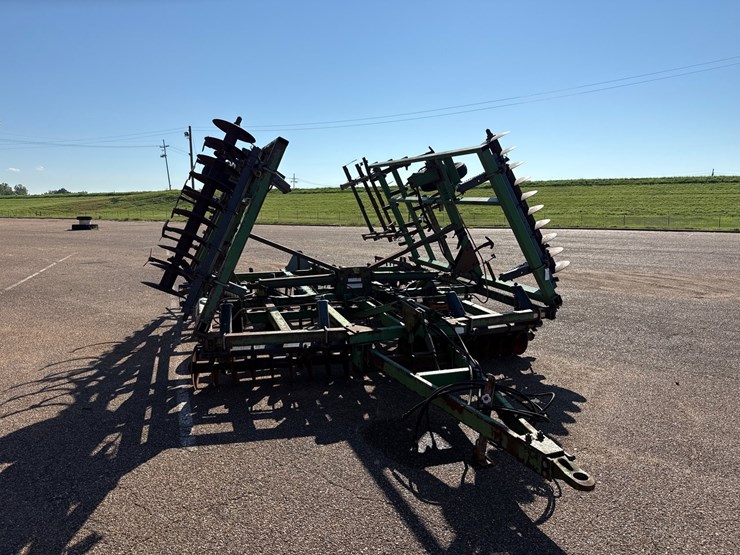 john-deere-724-image-2