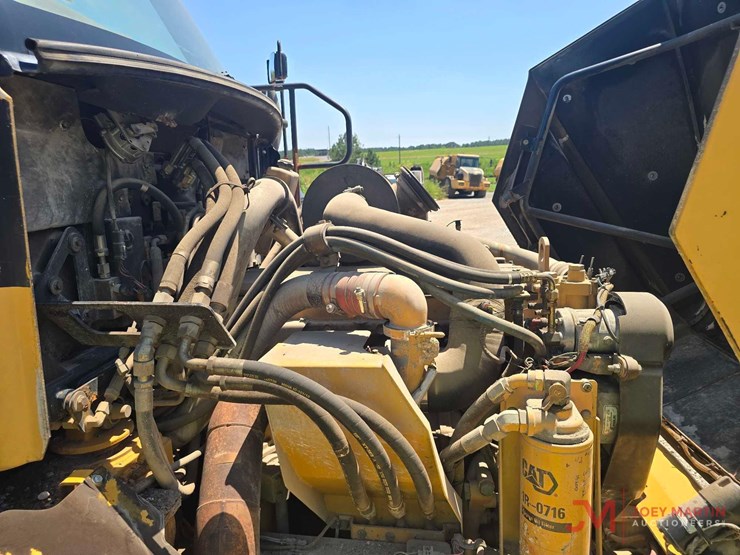 2006-caterpillar-730-image-24