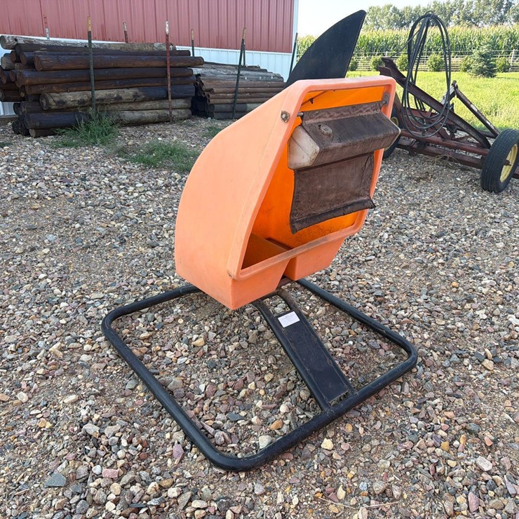 Sioux Mineral Feeder
