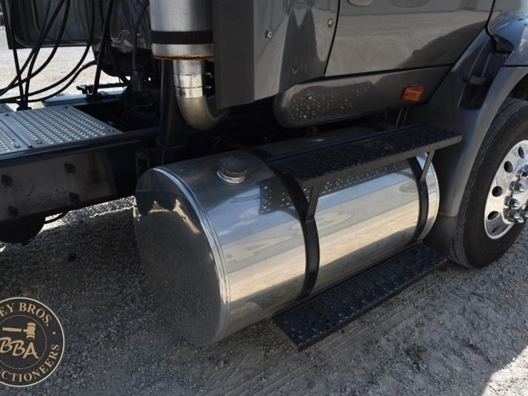 2013-international-transtar-8600-image-28