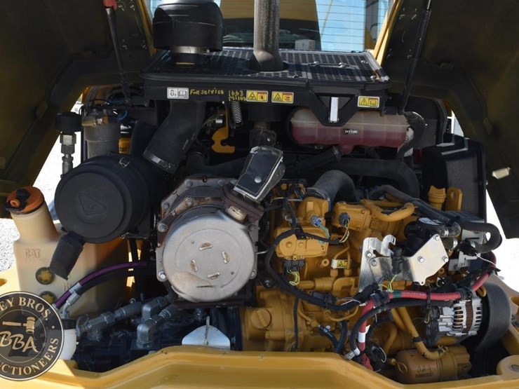 2021-caterpillar-906m-image-22