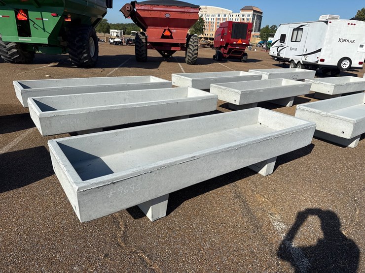 #9695-•-3-x-10-feed-trough-image-1