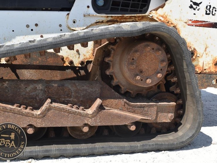 2016-bobcat-t770-image-26