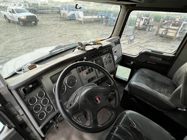 2014-kenworth-t270-image-10