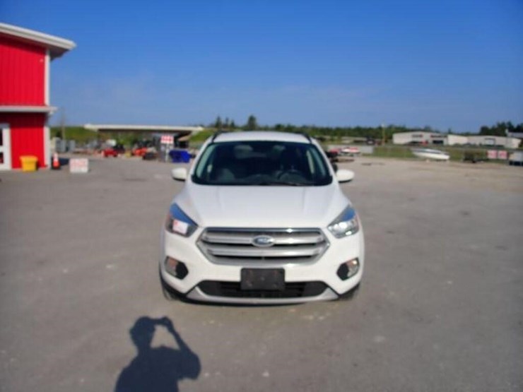 2018-ford-escape-image-2