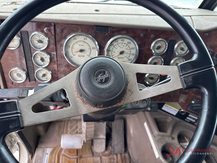2005-international-9400i-image-45