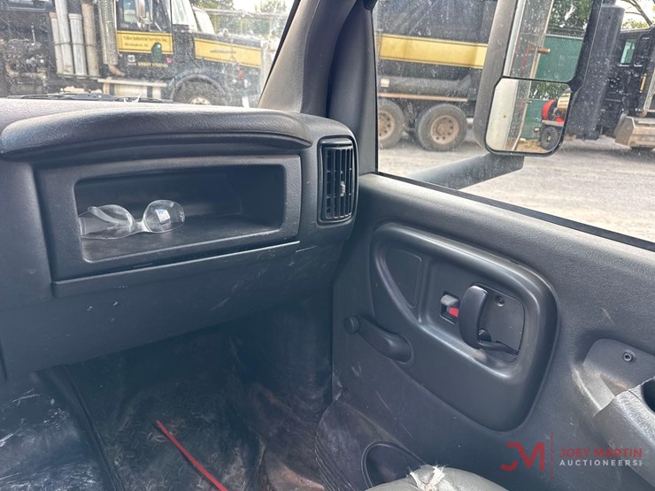 2008chevrolet-c4500-box-truck-image-27