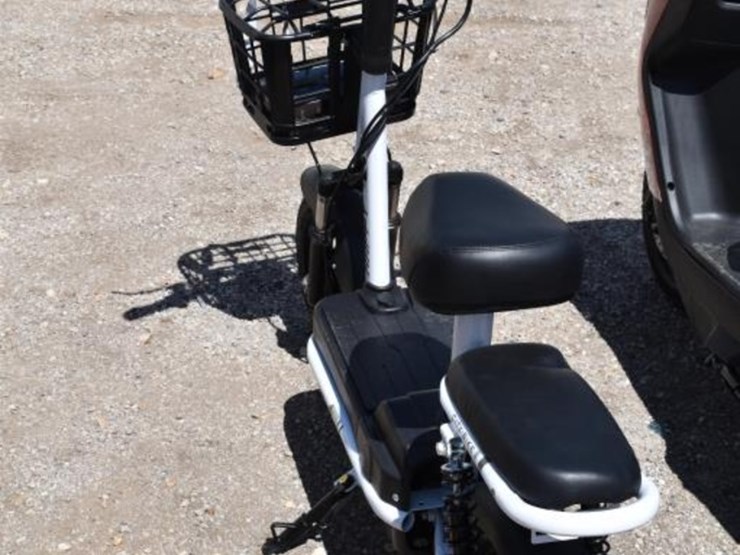 electric-scooter-(no-serial-#)-(k)-image-3