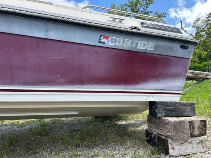 ebbtide-180-riviera-xl-bowrider-image-10