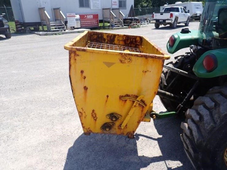 john-deere-3520-image-57