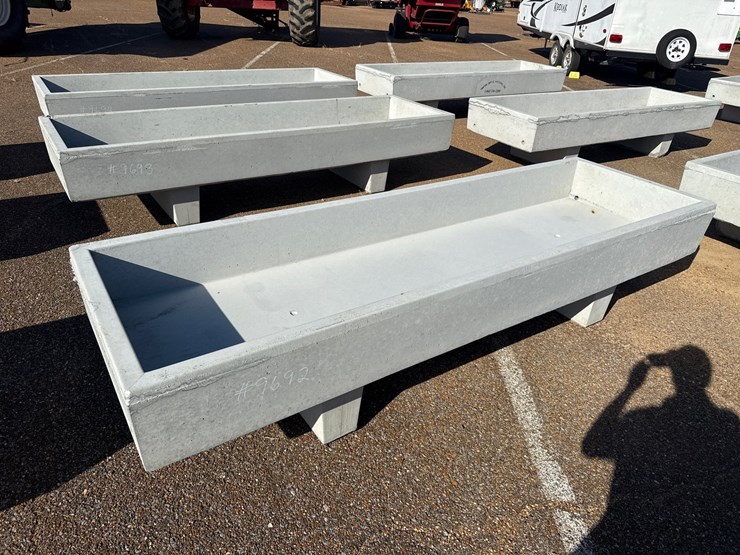 #9692-•-3-x-10-feed-trough-image-1