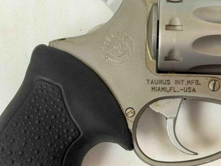 taurus-mod,-941-22mag-revolver-image-16