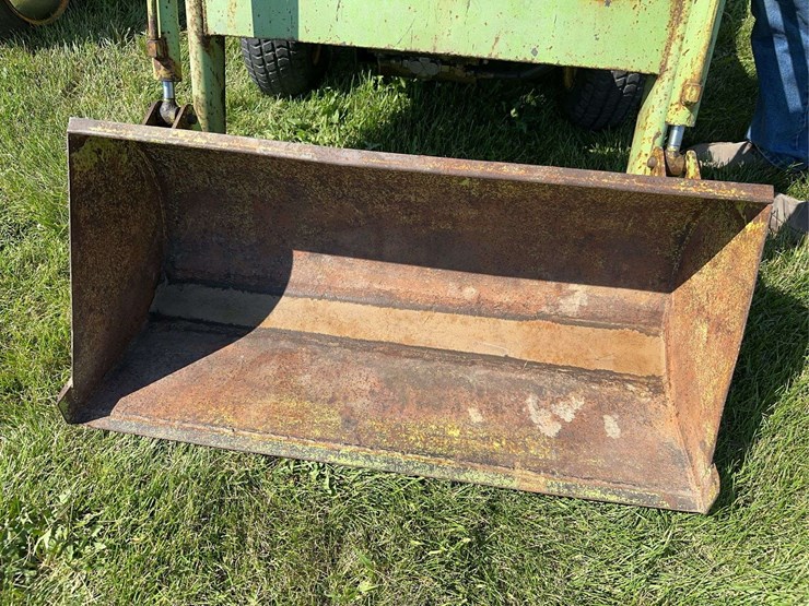 john-deere-140-image-16
